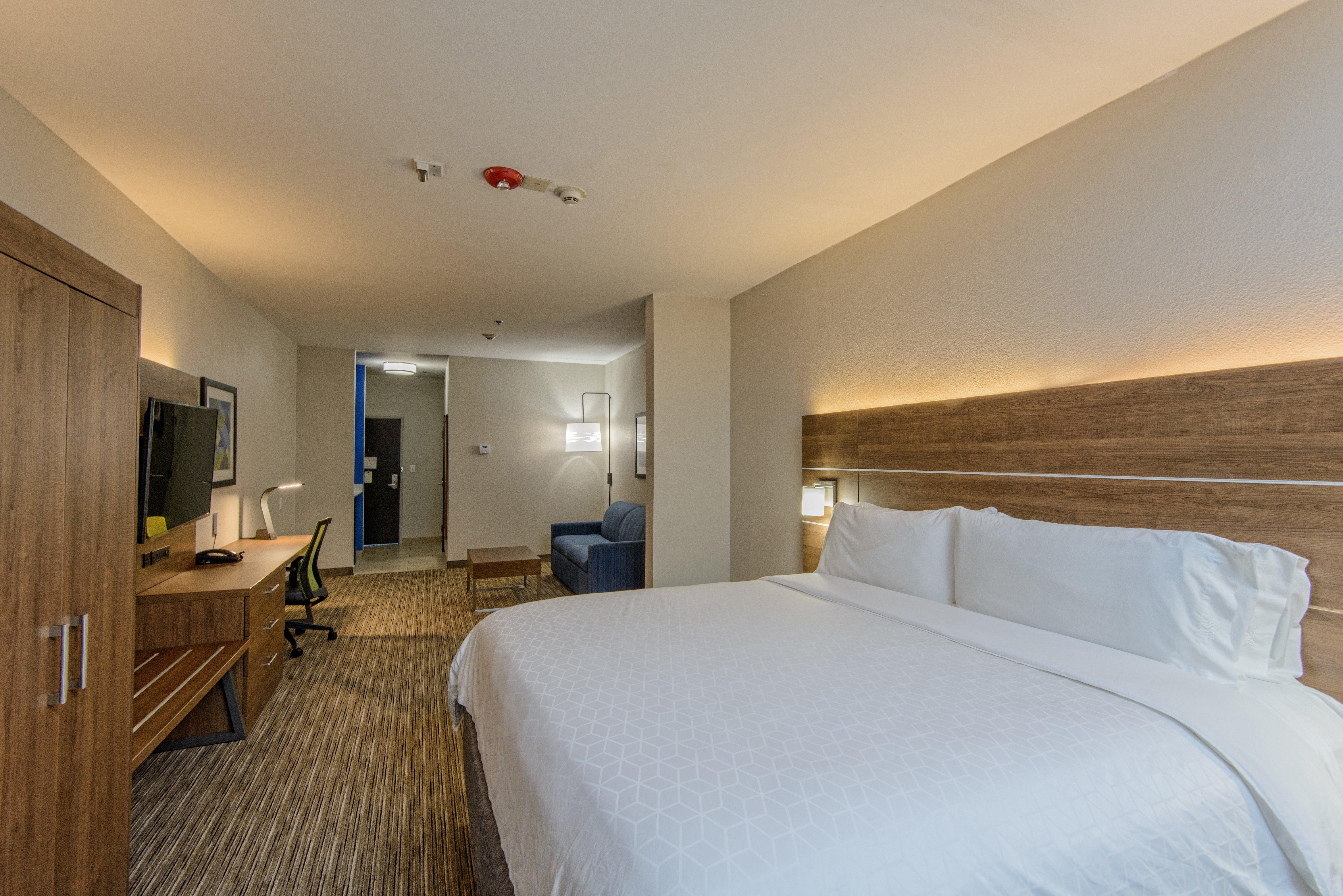 Holiday Inn Express & Suites Corpus Christi By Ihg Exterior photo
