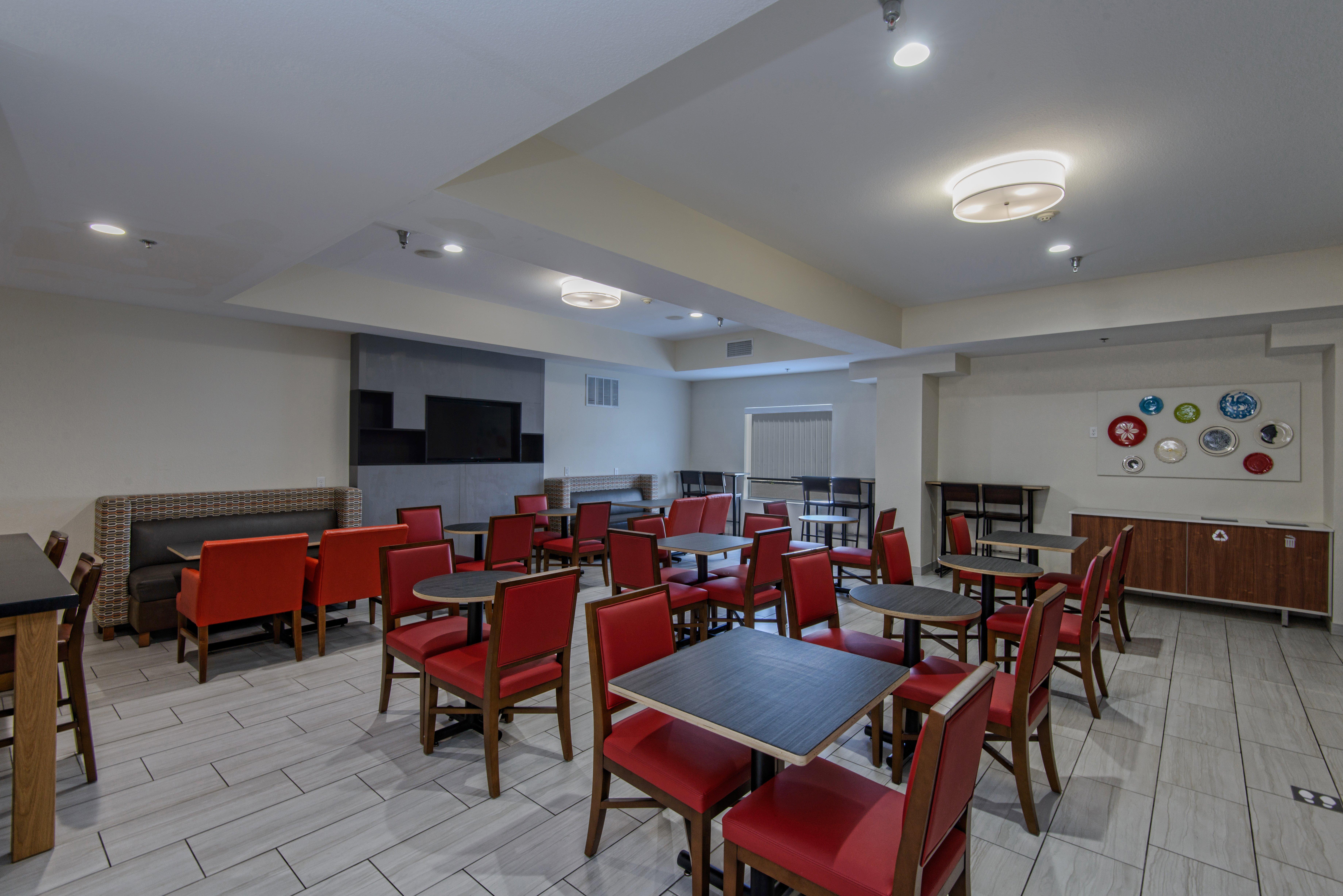 Holiday Inn Express & Suites Corpus Christi By Ihg Exterior photo